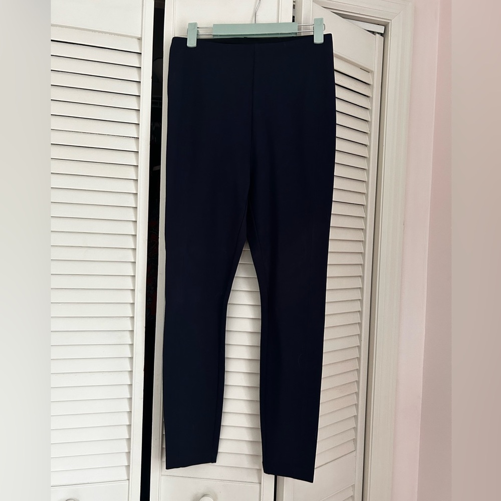 Never worn Lysse navy blue pants // leggings
